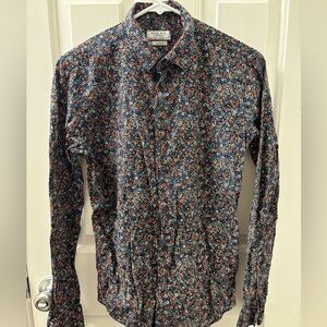 Zara men floral pattern shirt. S size.